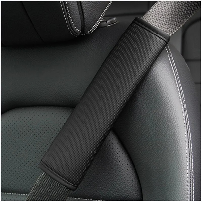 Leren Autogordelbeschermer met Reliëf – Comfort & Elegantie | ErgoBelt™